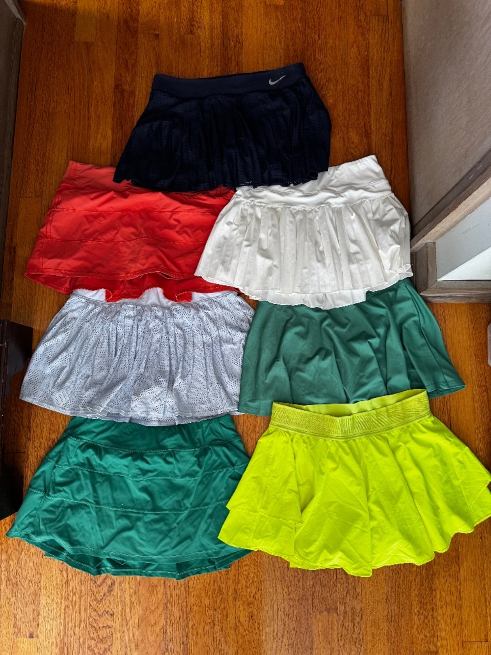 LOT of 7 Tennis Skirts Sz L.